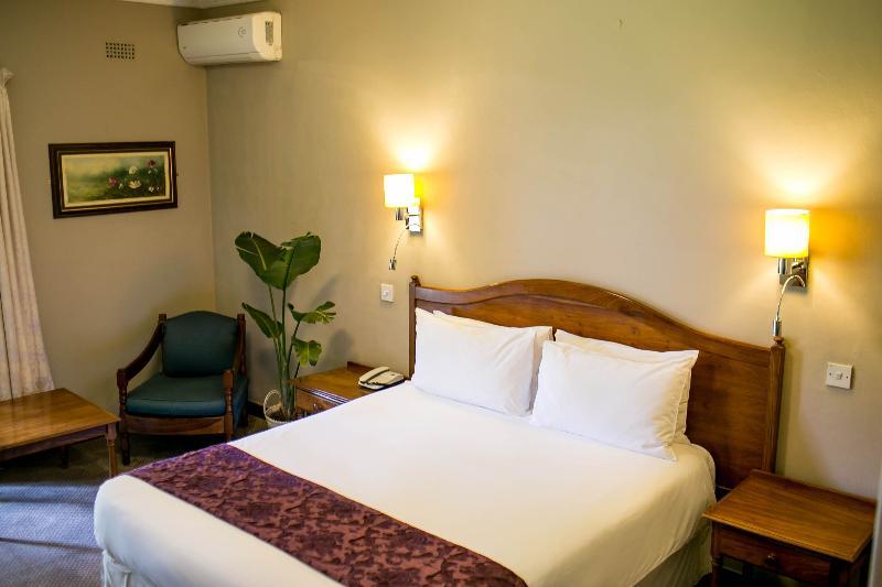 Bronte Hotel Harare Exterior foto